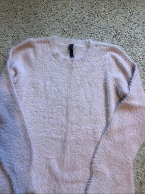GAIAM Light Pink Fuzzy Crewneck Sweater